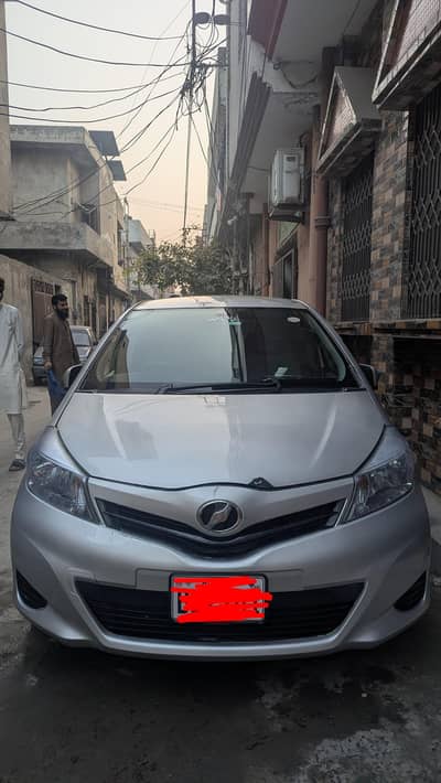 **Toyota Vitz 2014 – Excellent Condition | Lahore Registered
