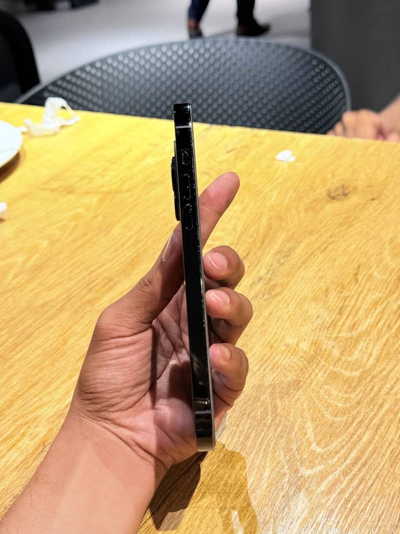 iPhone 14 pro max 1