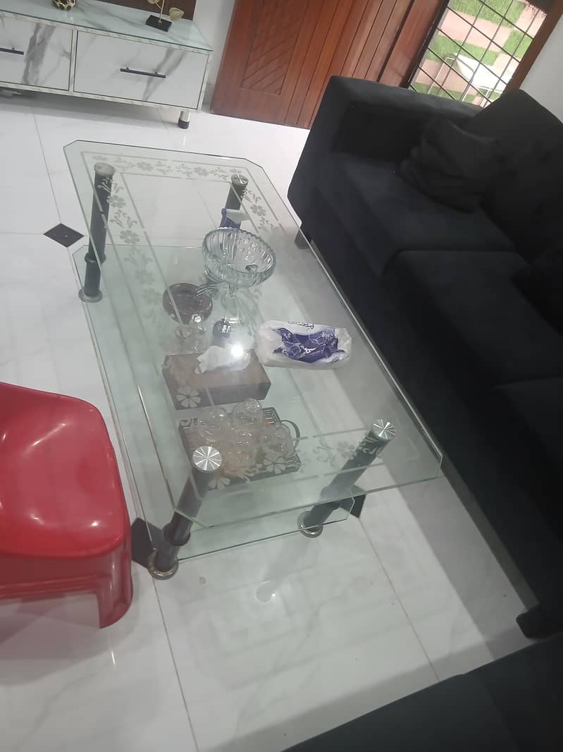 Glass Table 0
