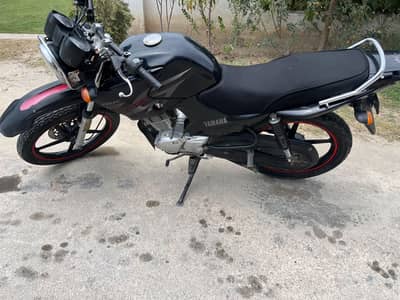 Yamaha Ybr g 2017