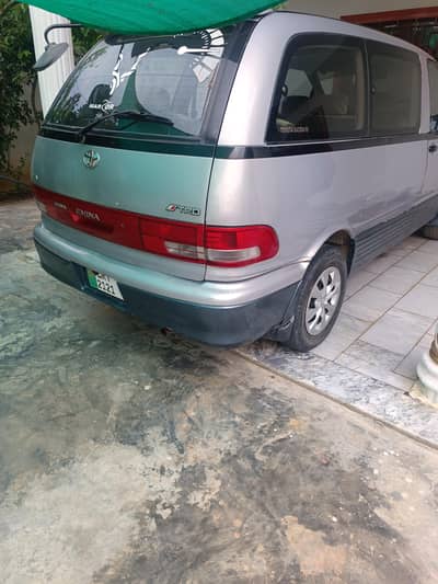 Toyota Estima 2000