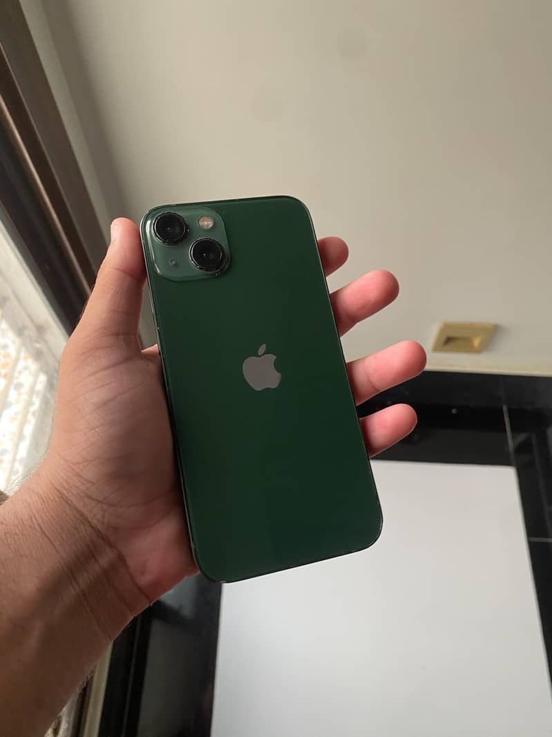 Apple iPhone 13 1