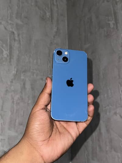 iPhone 13  128 GB