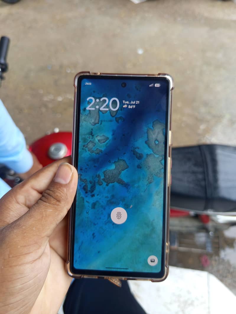 Google Pixel 7a 1