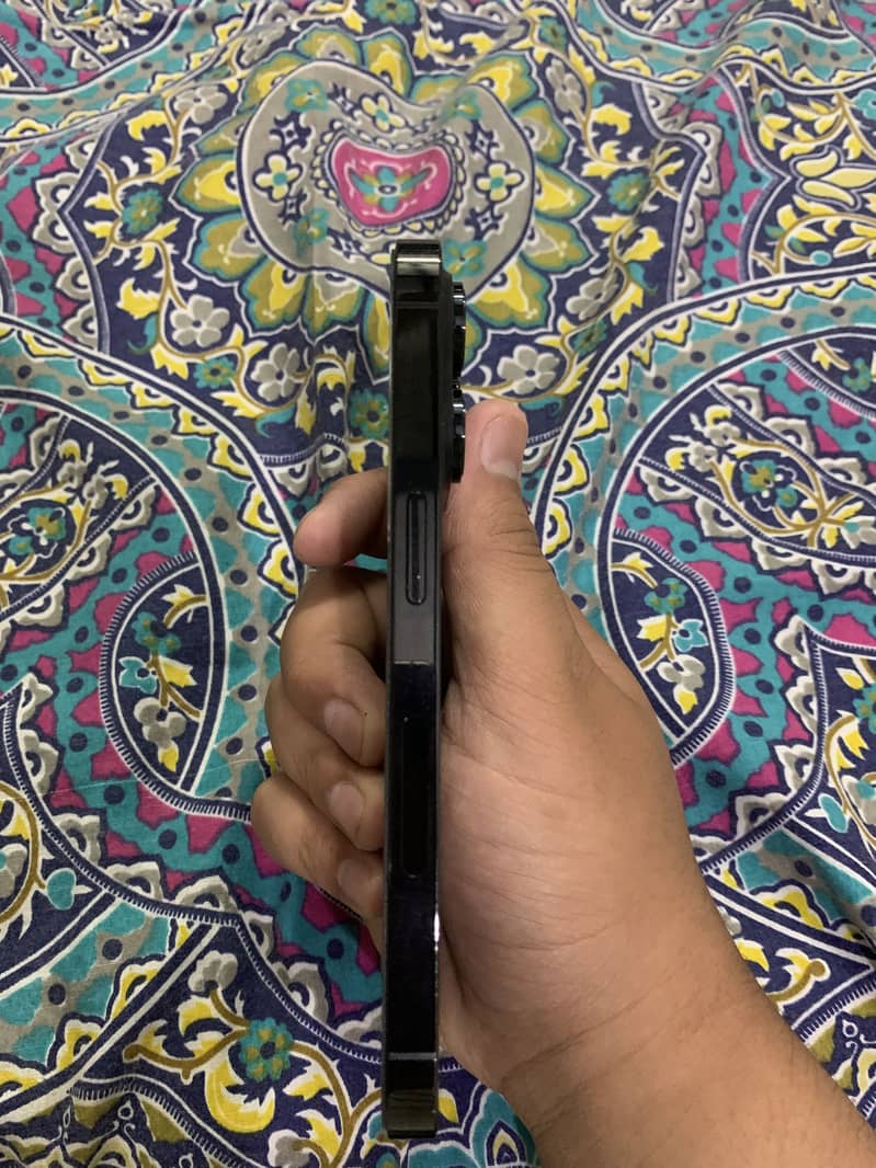 iPhone 14 Pro 3