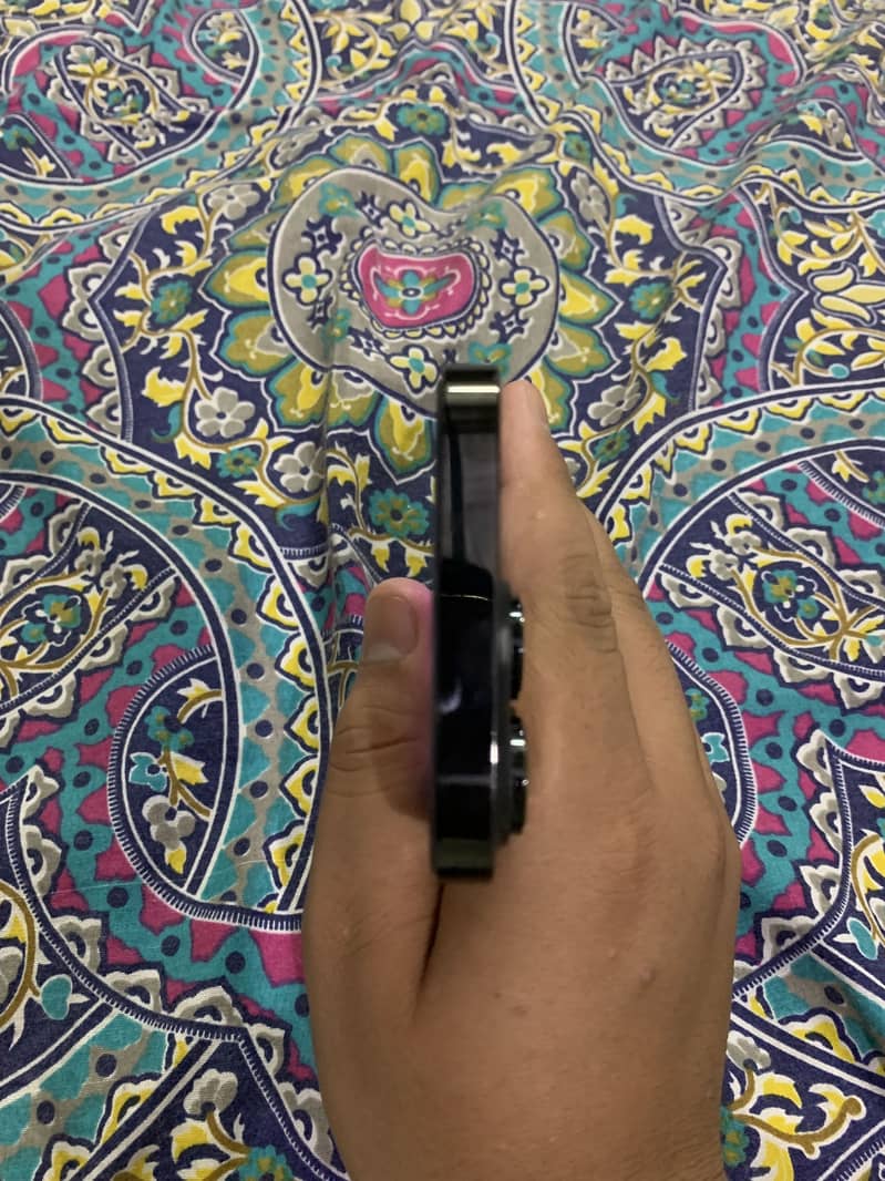 iPhone 14 Pro 5