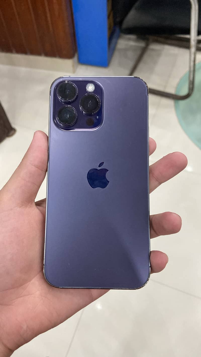 Apple iPhone 14 Pro Max 0