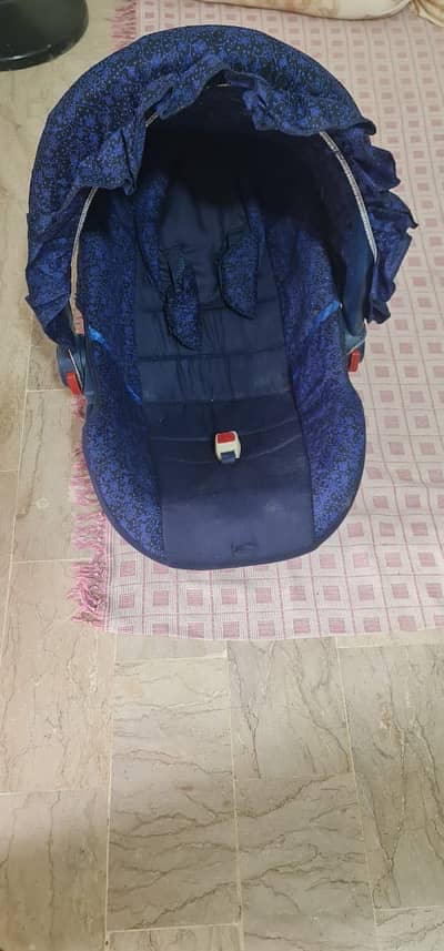 Baby seater