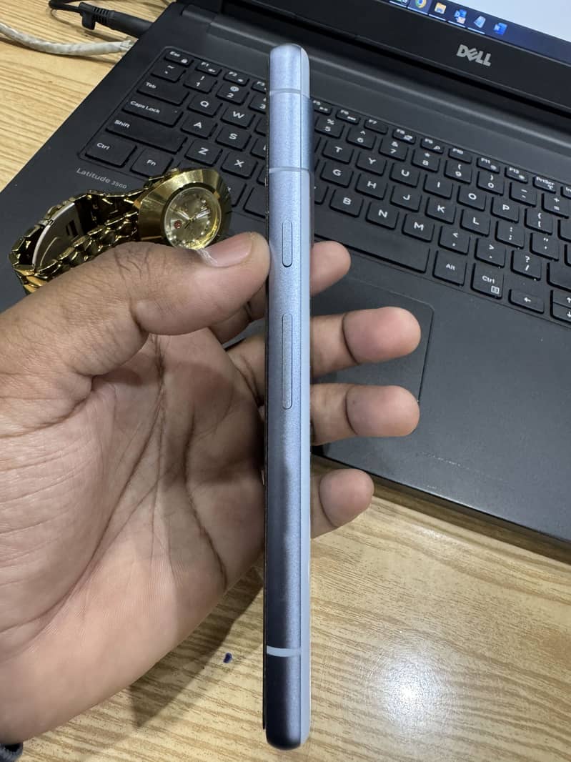 Google Pixel 7a 5
