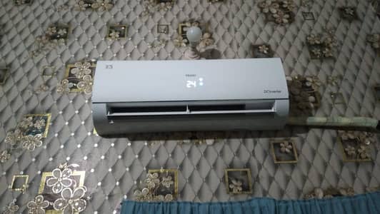 Haier AC with 10 year warranty for sale only one month used.