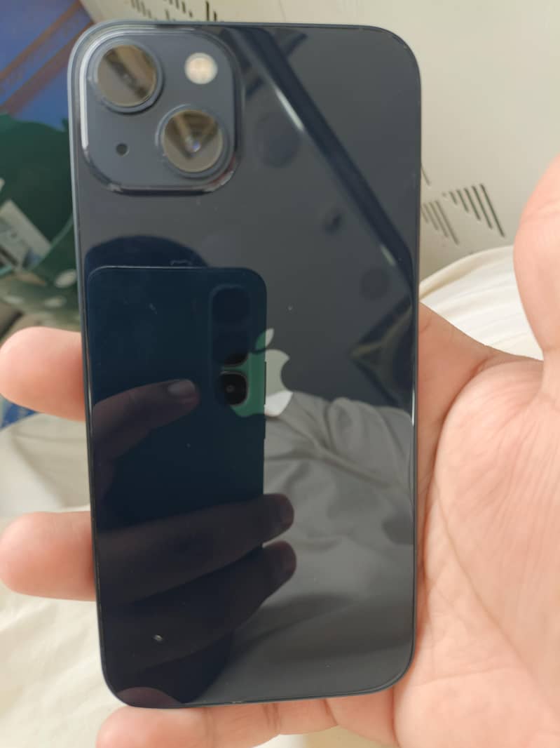 Apple iPhone 13 0