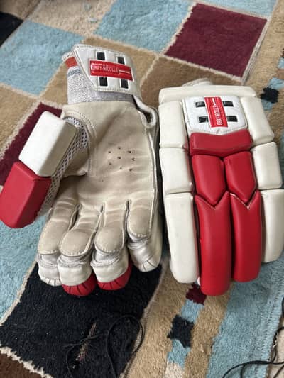 Gray nicollls gloves