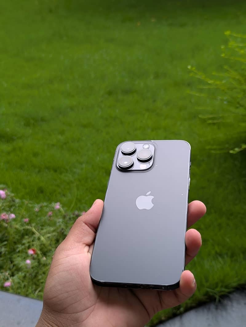 iphone 14 Pro Max 1
