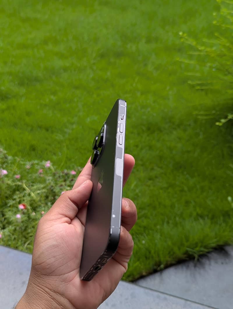 iphone 14 Pro Max 5