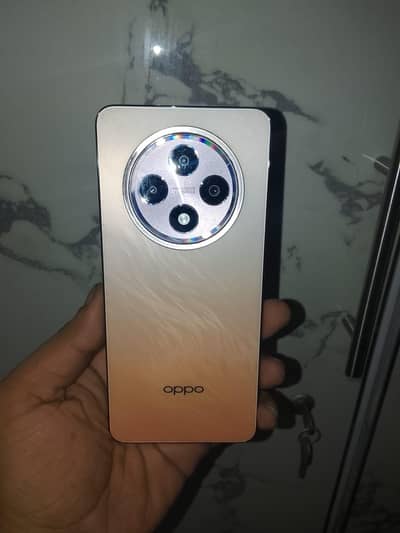 OPPO Reno12 F