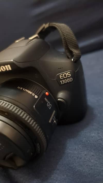 Canon 1300D new. Slightly used.