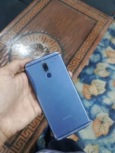 Huawei Y7 Prime 2018, Mate 10 Lite,