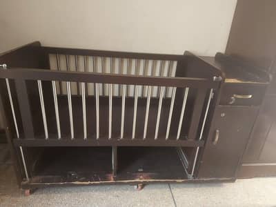 Baby cot for sale