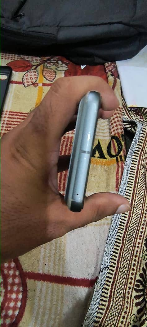 Google Pixel 8 2