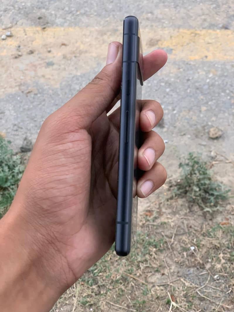 Google Pixel 7a 5