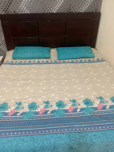 Urgent Sale – King Size Bed for Sale Without Mattress – Karachi