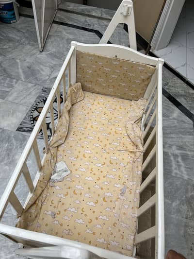 Baby wood cradle all ok price will bi less