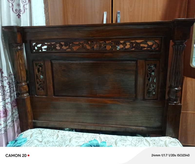 2 single bed used same like 10/10 1