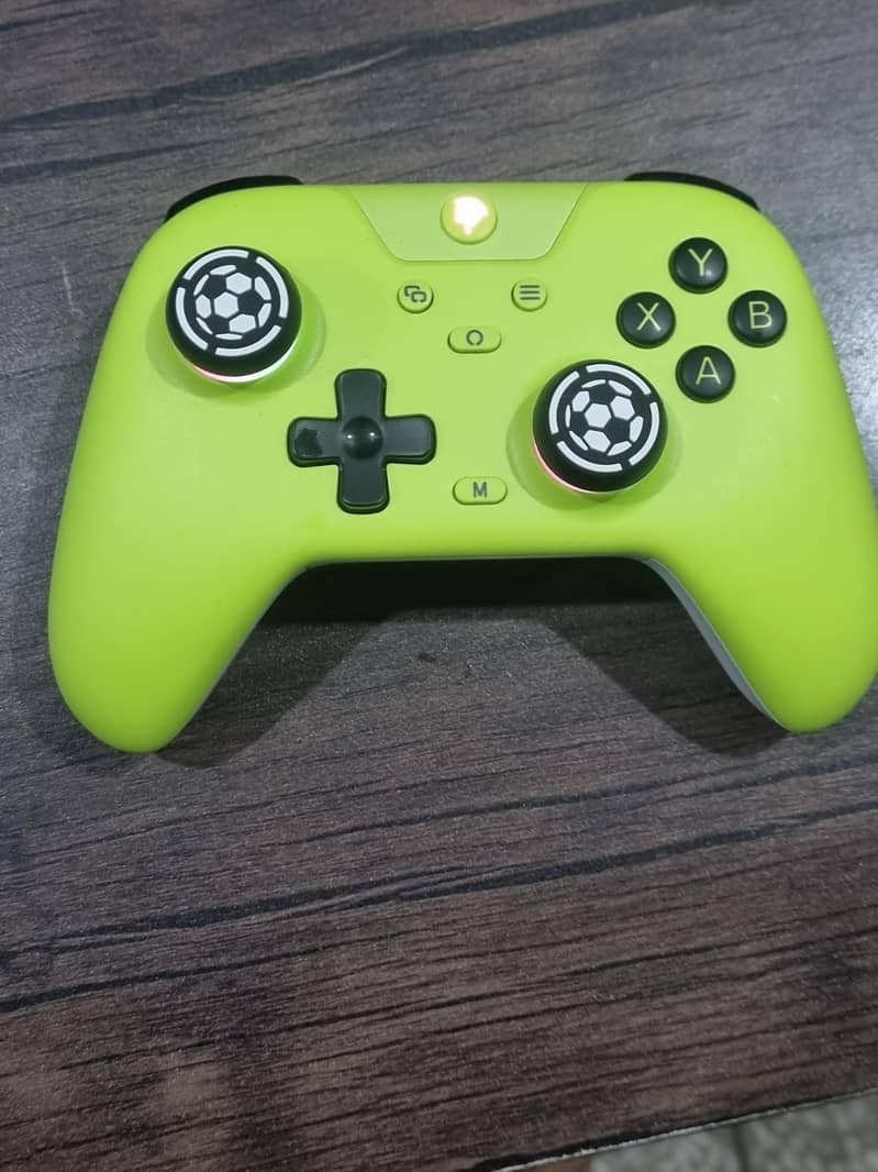 EasySMX X05 Wireless Controller New. 0