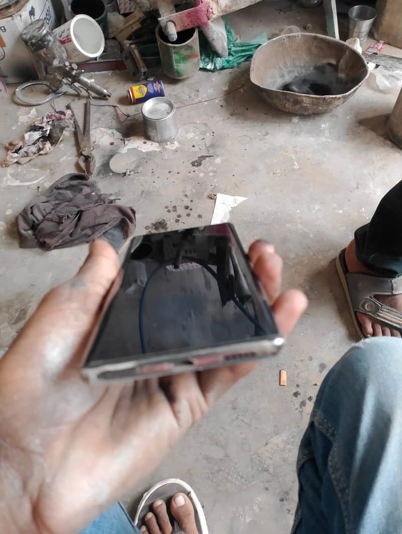 Tecno CAMON 40 Pro 4