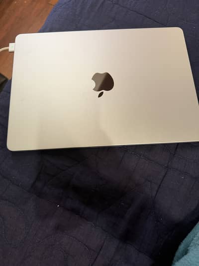 Macbook Air M5 16/512 gb like new