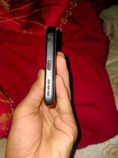 Motorola g32 6/128 gb