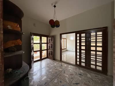 Prime Location Lower Portion Sized 600 Square Yards Available In Federal B Area