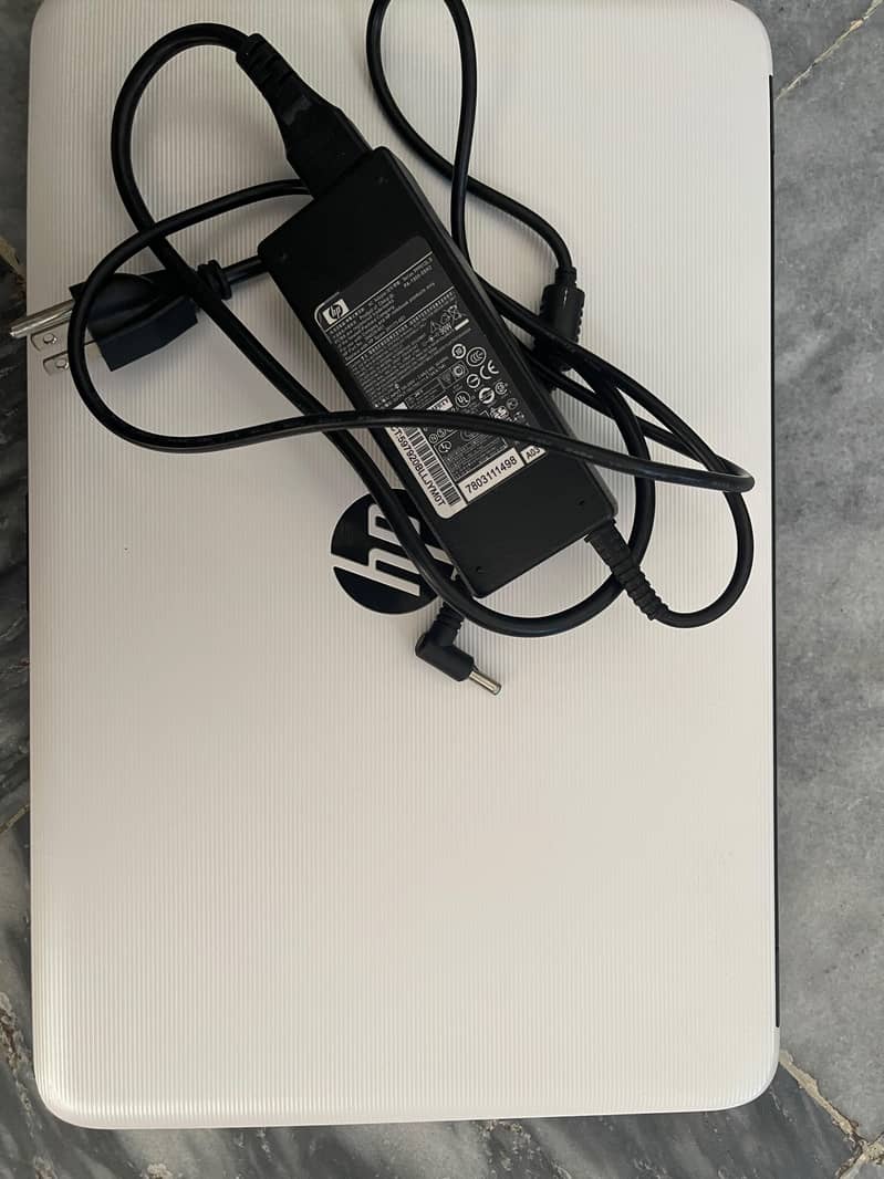 HP Notebook 0
