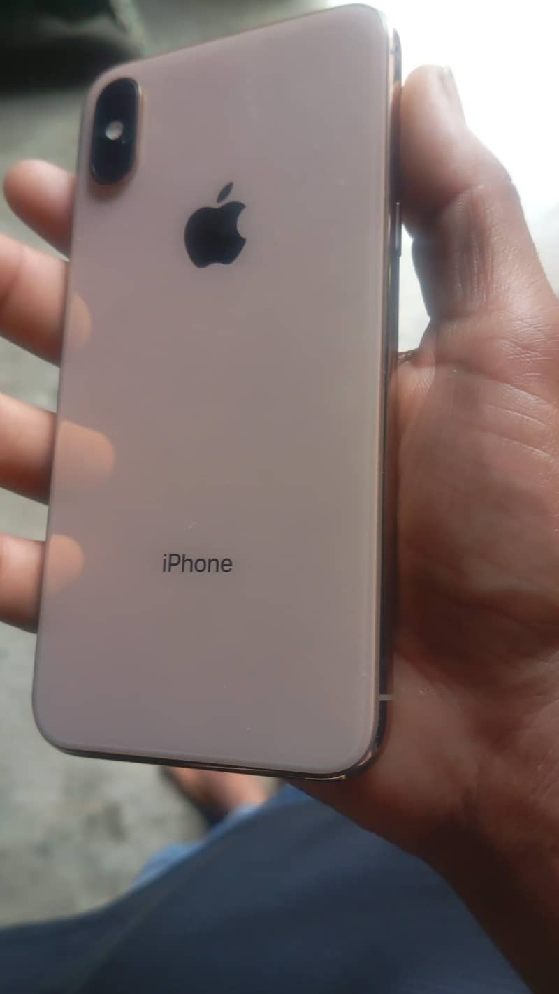 iphone xs 2