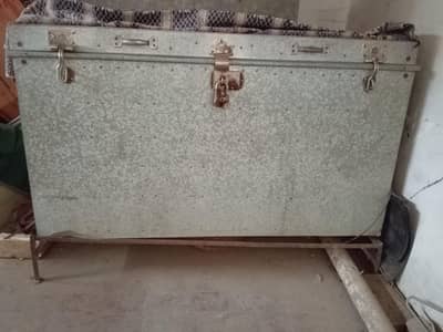 storage trunk