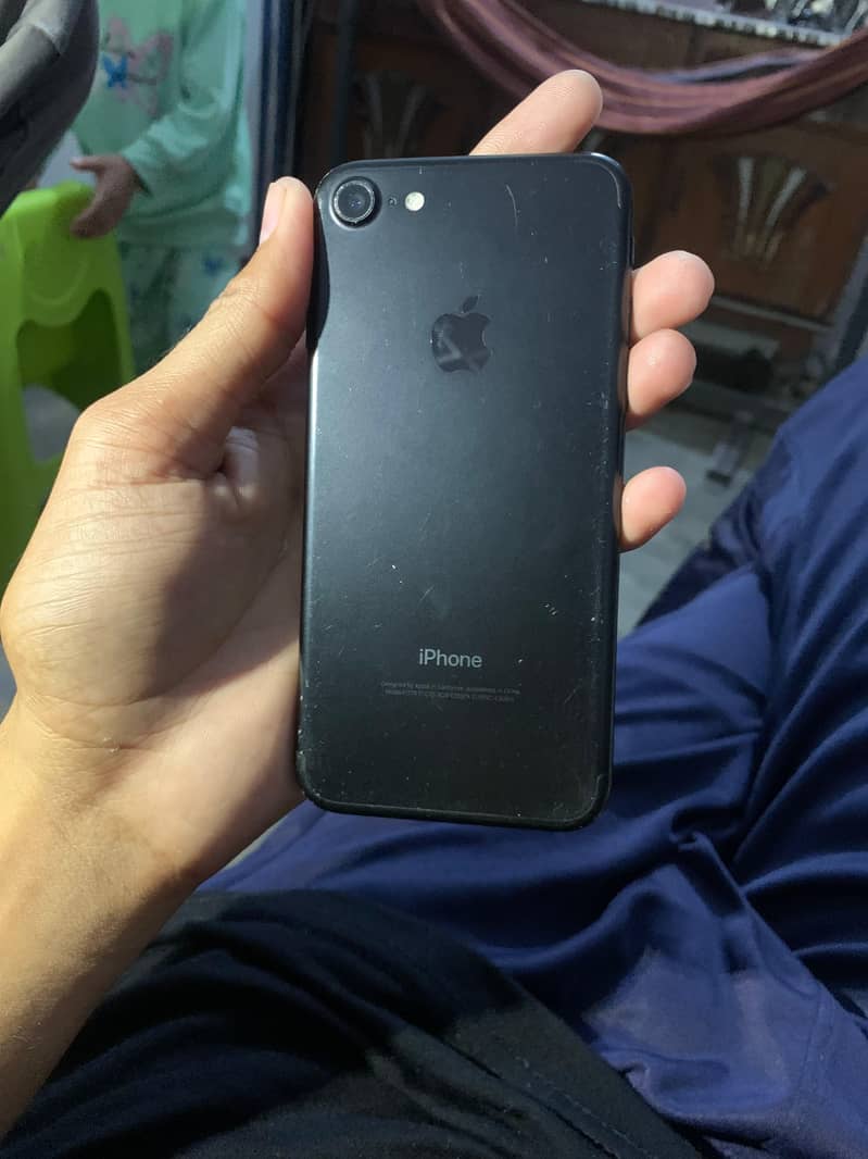 Apple iPhone 7 5
