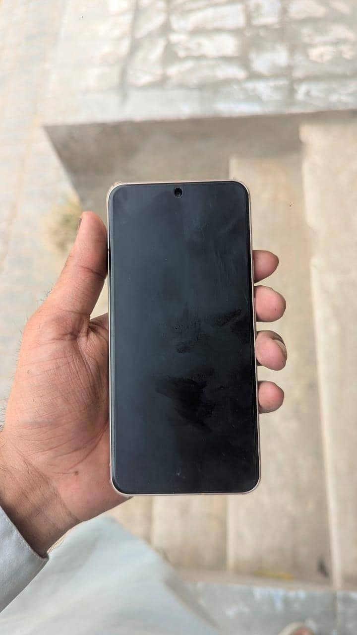 Google Pixel 8 3