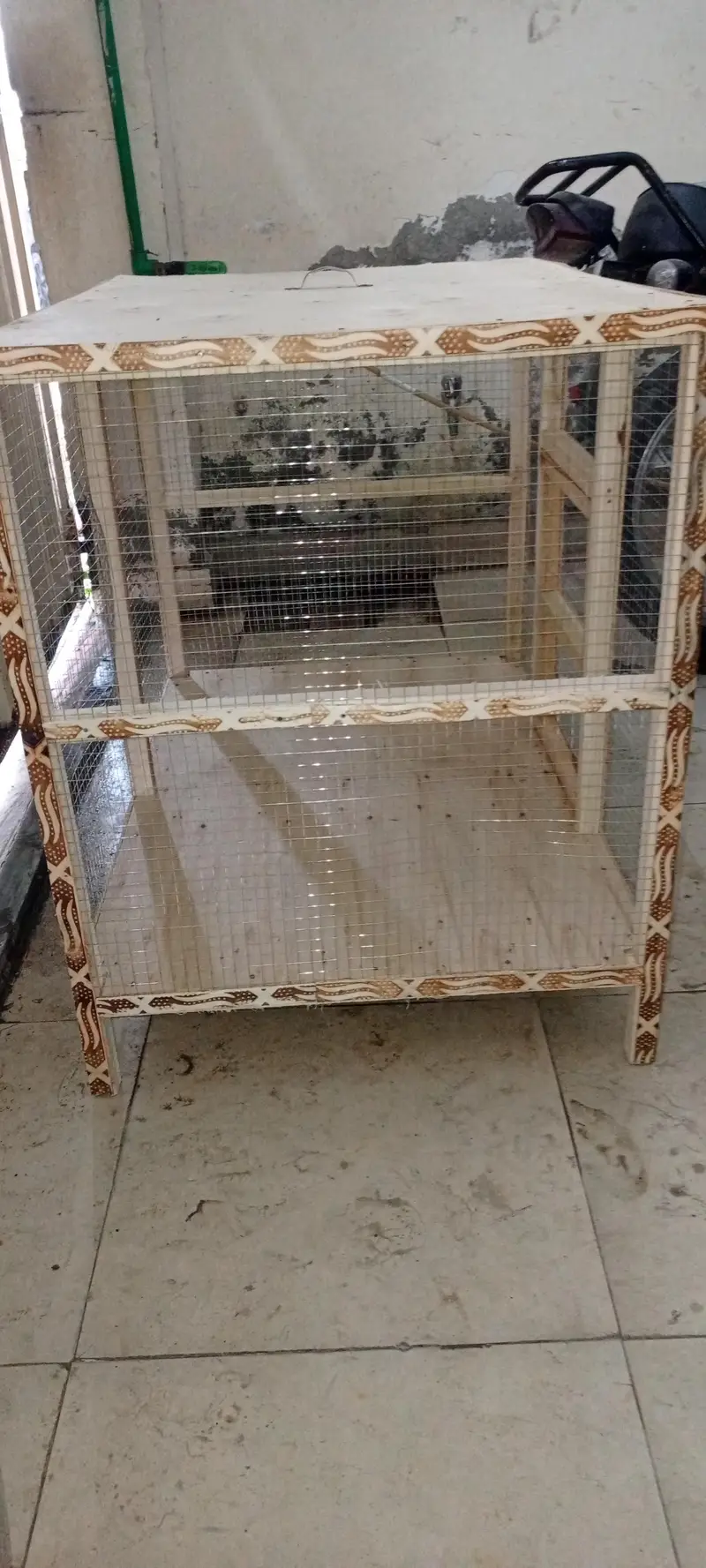 hens cage — photo 2
