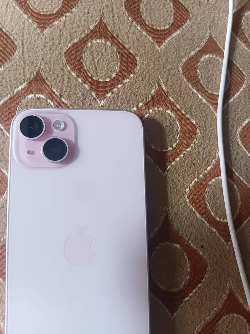 Apple iPhone 15 plus 1