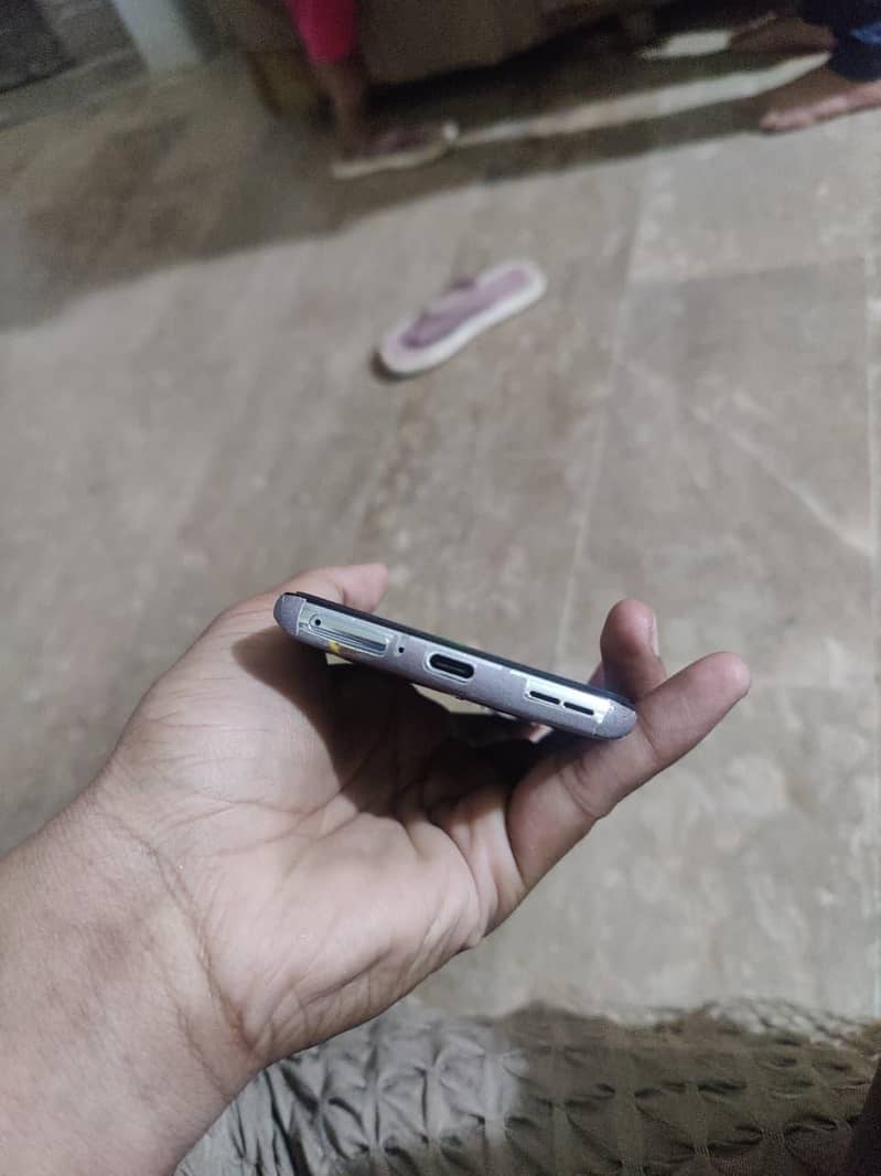 One Plus 8T 4