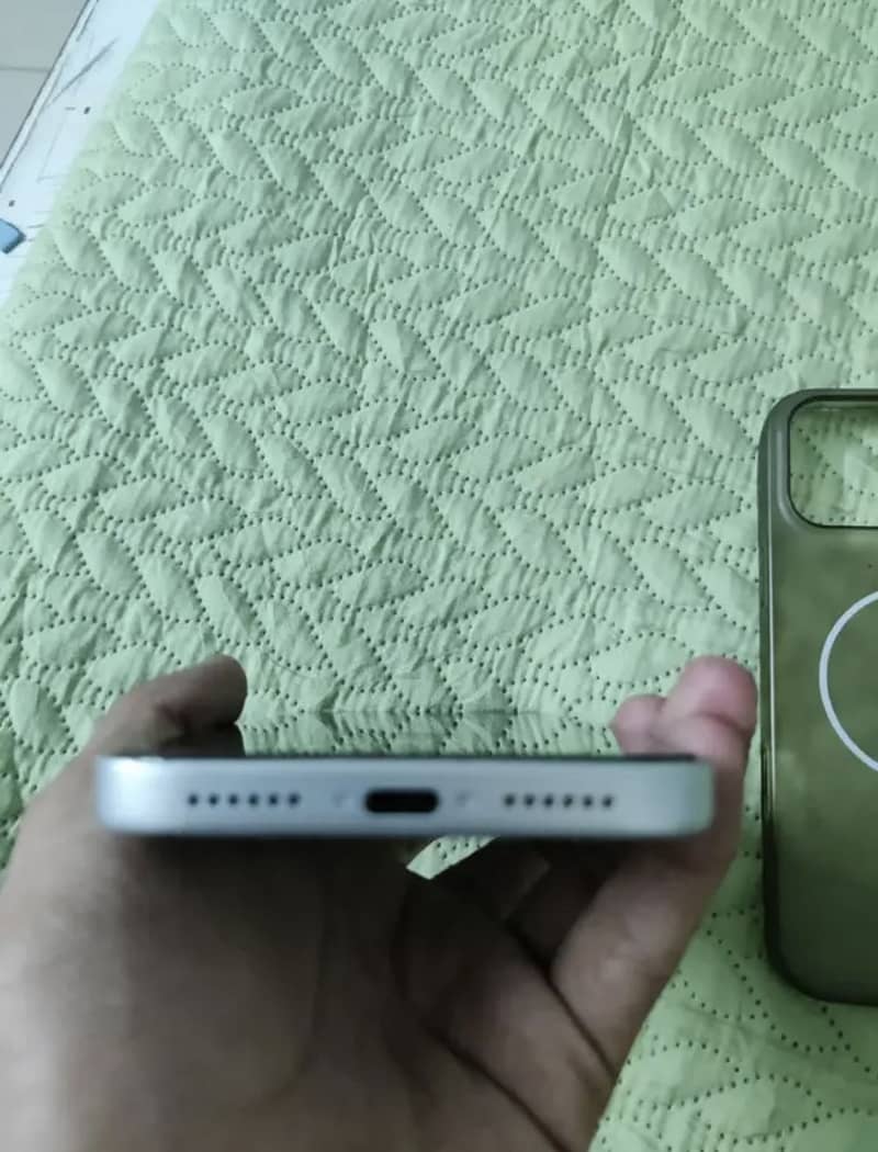 Apple iPhone 17 Pro Max 6