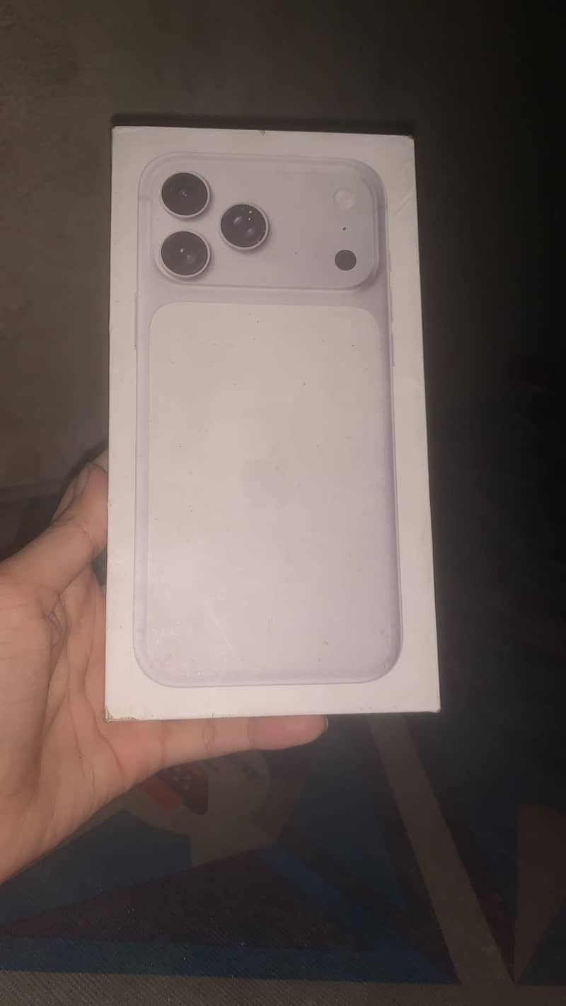 Apple iPhone 17 Pro Max 7
