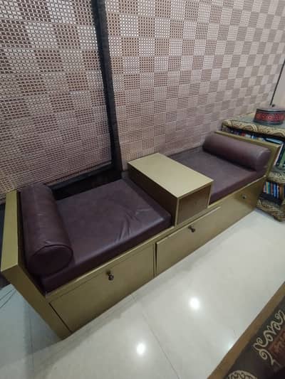 SETTEE Sofa for sale
