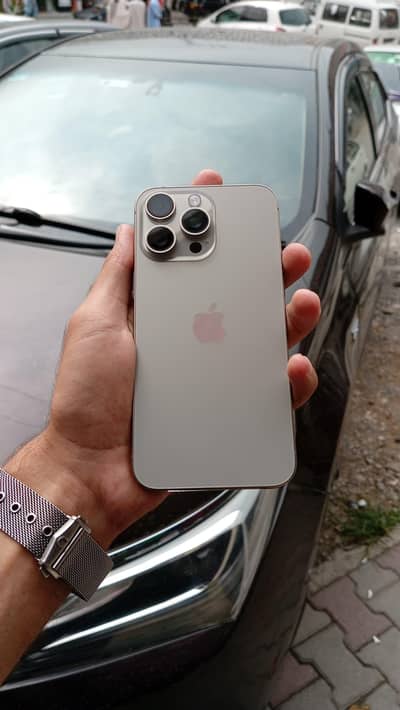 Apple iPhone 15 Pro Max