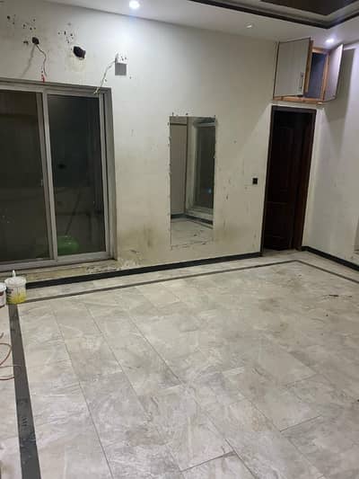 Excellent Location Family Flat Available For Rent