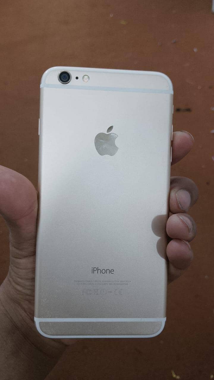 Apple iPhone 6 Plus 0