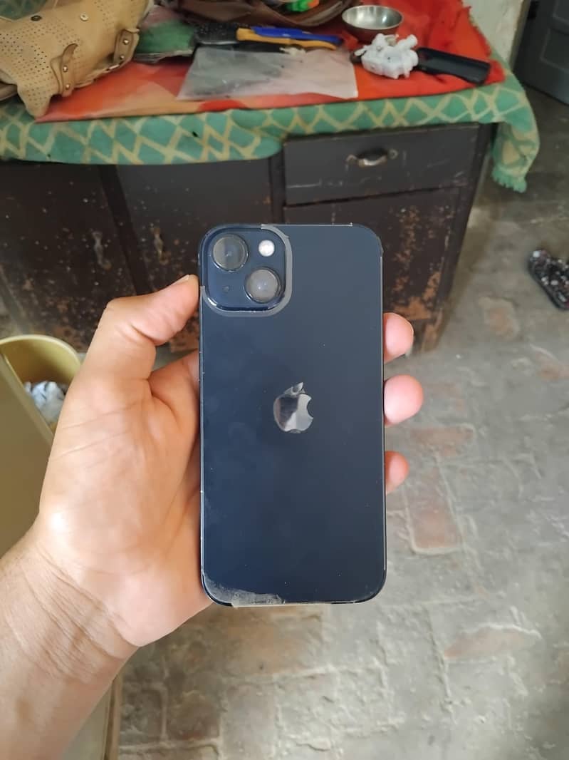 Apple iPhone 13 0