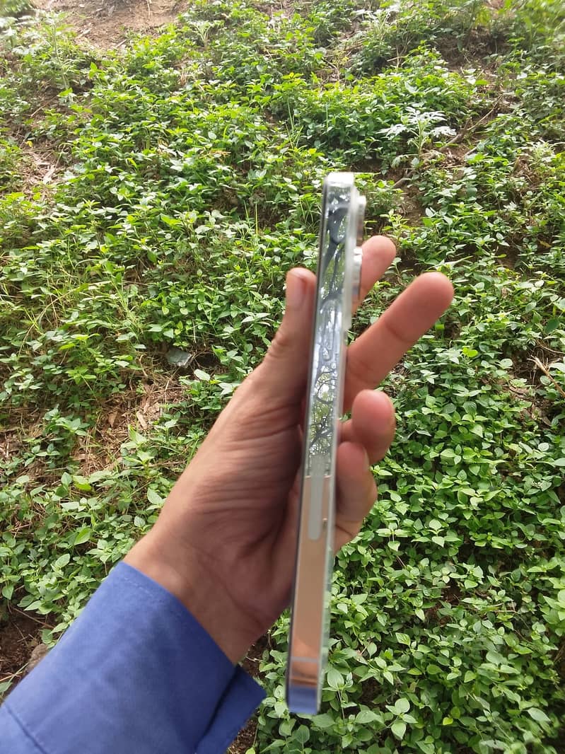 14 pro max 2