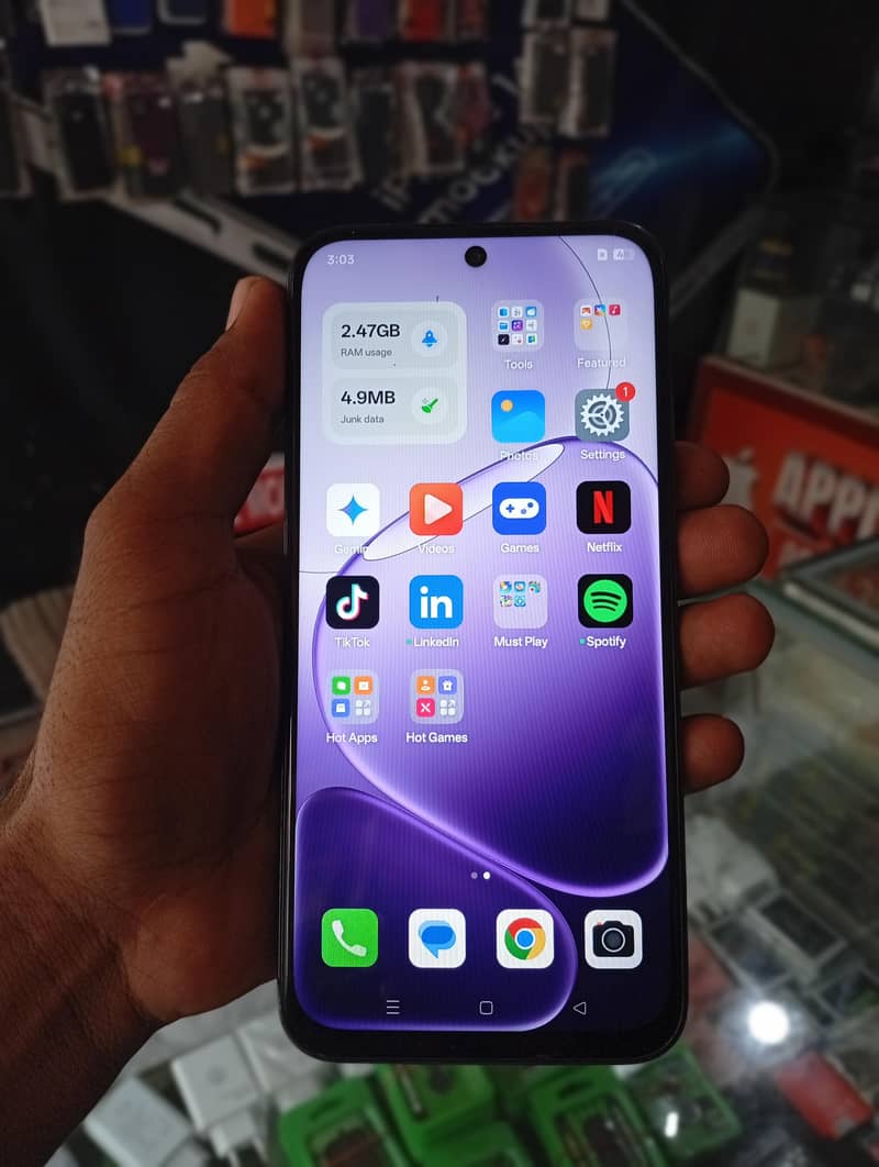 OPPO A6s 1