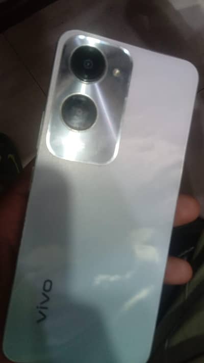 Vivo Y18
